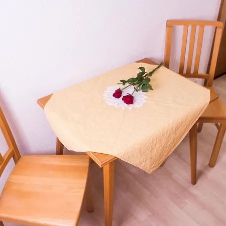Haus Alpenkonig Pensión Nauders